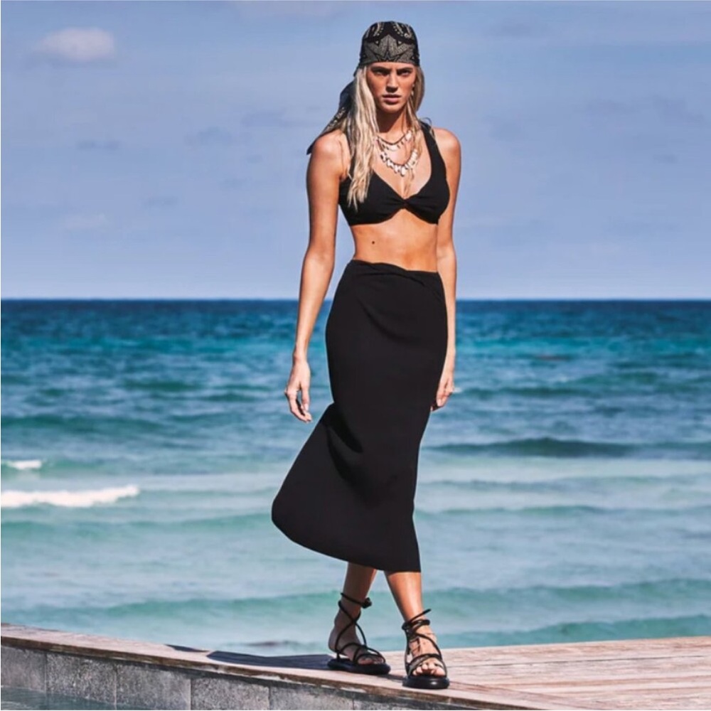 DEVON WINDSOR Kiara top & Kade skirt set